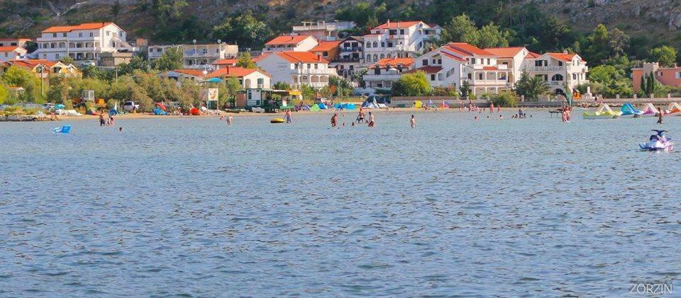 Apartments Boric Lopar Esterno foto